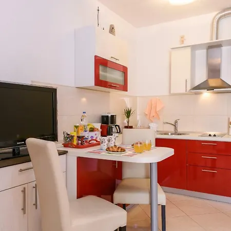 Apartman Dora -free Parking Trogir