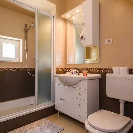 Dora -free Parking Trogir