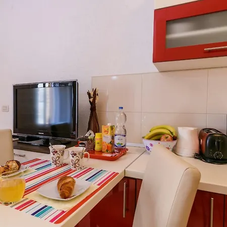 Dora -free Parking Apartman *