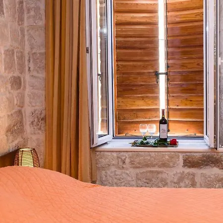 Dora -free Parking Trogir