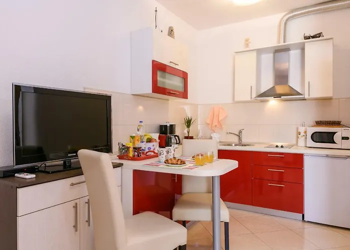 Apartament Dora -free Parking Trogir